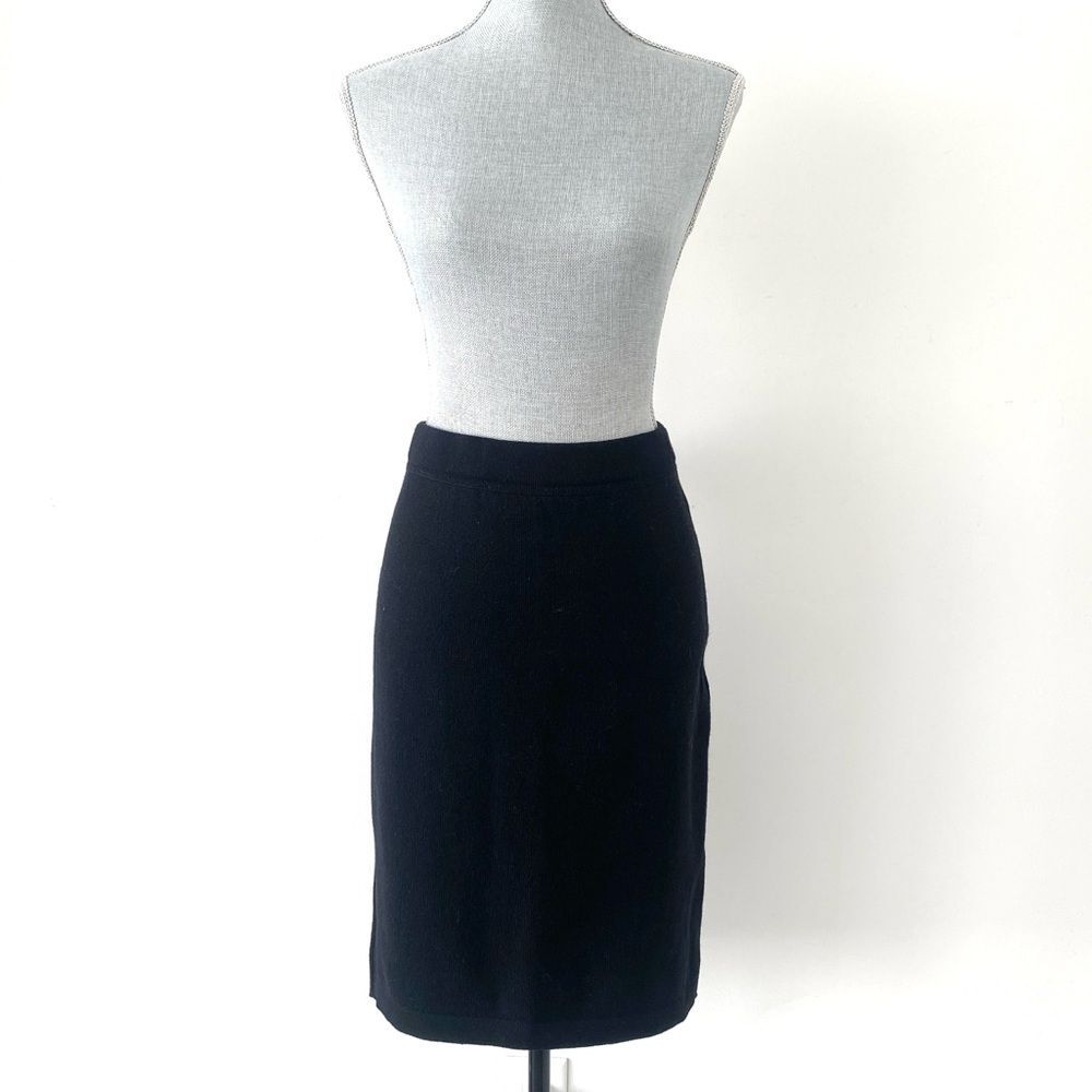 Escada Classic Black Knit Pencil Skirt Knee Length EU Sz 42 Classic Designer